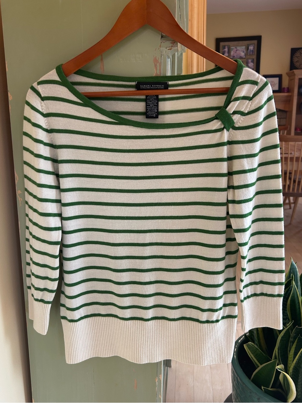 Banana Republic Y2K Extra Fine Merino Wool Stripe Sweater Cream/Green Large